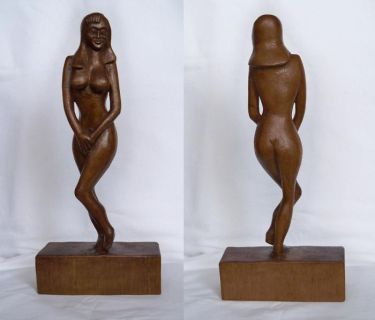 Stidljiva Žena Skulptura by Labus Slobodan