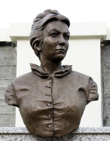 Bust Milka Grgurova Aleksic