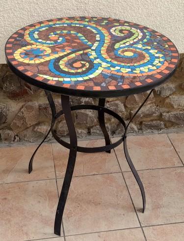 Mosaic Table 018