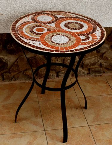 Mosaic Table 004