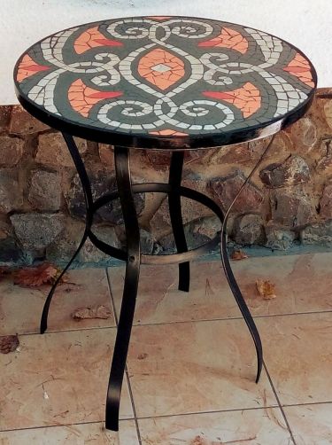 Mosaic Table 014