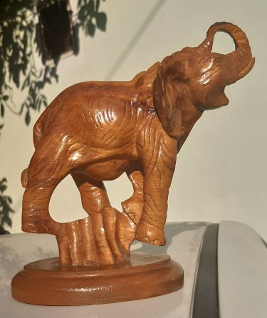 Slon | rucno rezbarena figura slona od drveta,  by Klipa Goran