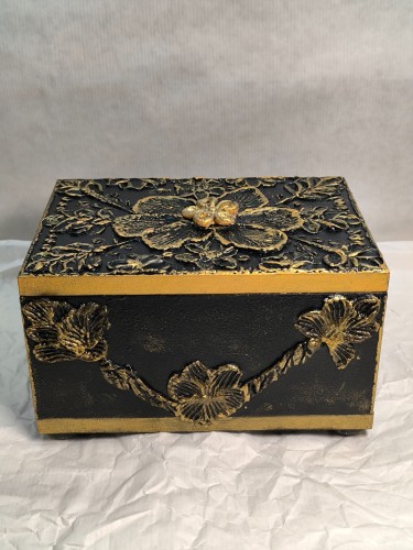 DECORATIVE BOX-GOLDEN BLACK 1-UNIQUE by Jelić Maja