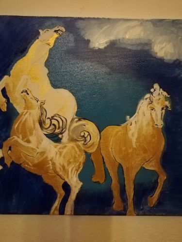 3 Golden horses