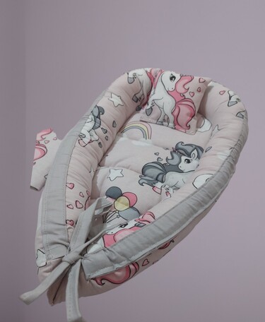 Nest for dolls by Neda Janus