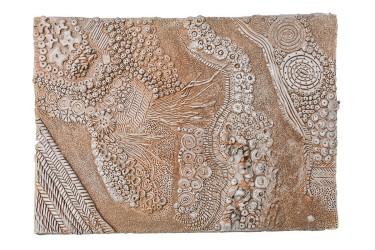 Ceramic biomorphic relief