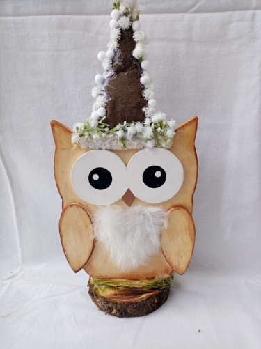 Wooden owl, handmade by Maja Živković