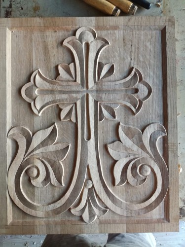 hand-carved cross in oak by Sasa Kolbas