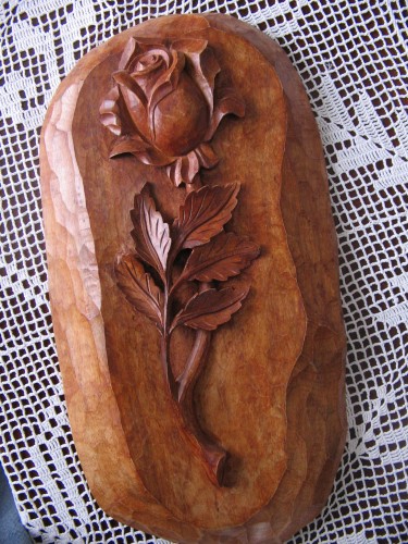 carved rose by sasa kolbas