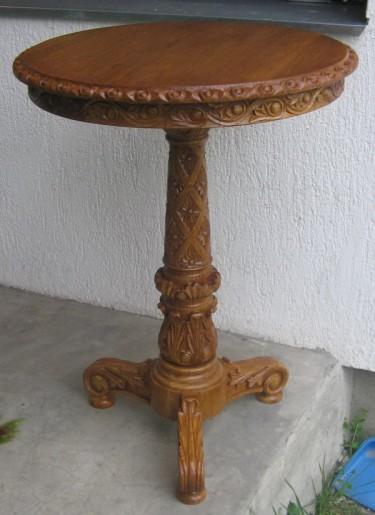 oak carved table by Sasa Kolbas